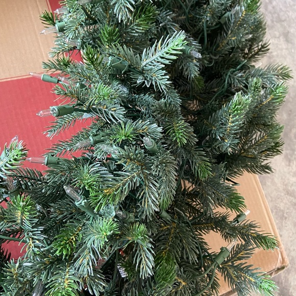 Balsam hill Christmas wreath - Picture 7 of 7